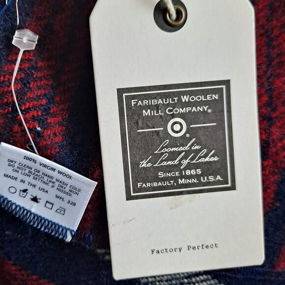 Faribault Woolen Mill Company Red Blue 100% Virgin Wool Scarf with Fringes NWT - Picture 9 of 12